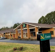 Quality Inn Toccoa hotel detail image 7