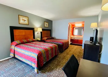 Wilshire Inn hotel thumbnail 8