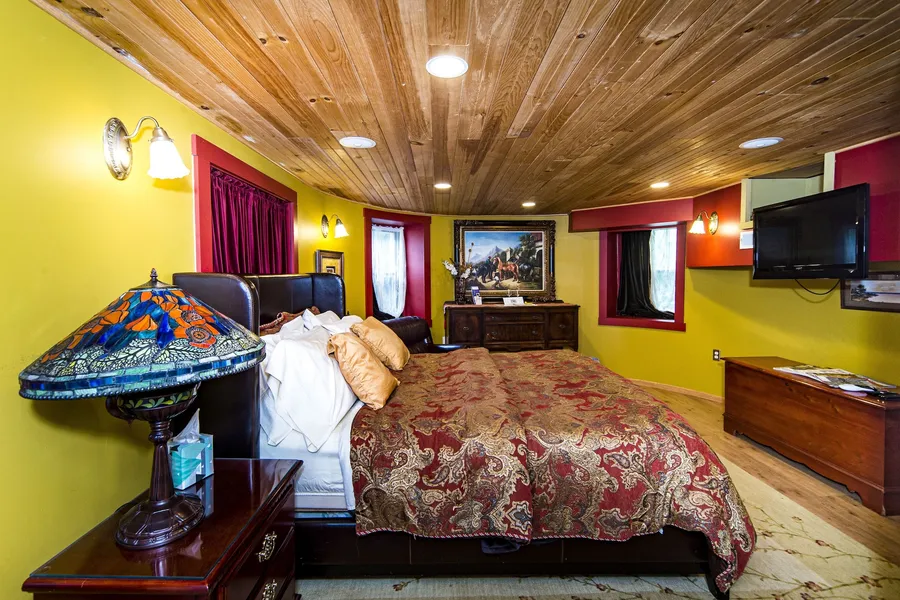 Stone Manor Boutique Inn hotel detail image 6