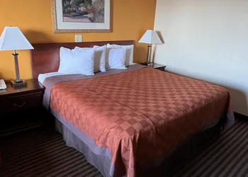 Scottish Inns & Suites Eau Claire hotel thumbnail 6