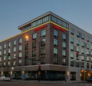 Hampton Inn Chicago North-Loyola Station hotel detail image 3