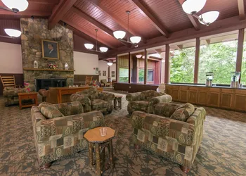 Carter Caves State Resort Park hotel thumbnail 6