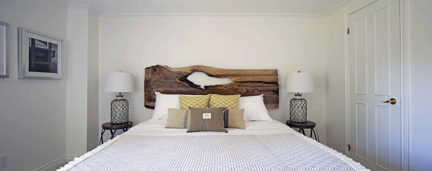 Queen Regent hotel detail image 6
