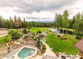 Talus Rock Retreat hotel thumbnail 2