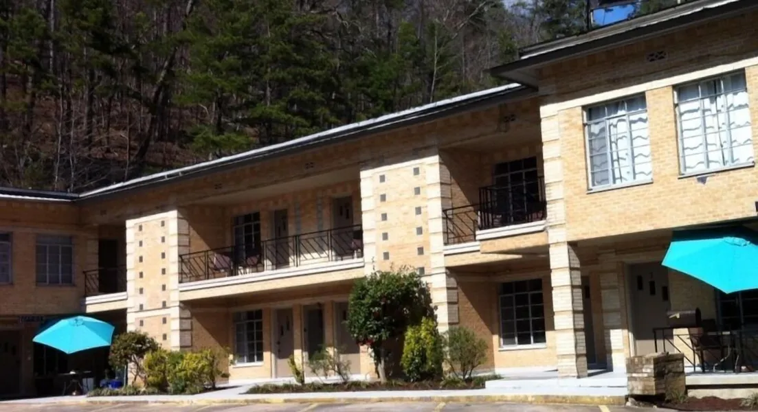 The Happy Hollow hotel detail image 2