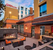 Hilton Garden Inn Burbank Los Angeles hotel detail image 4