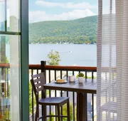 Courtyard by Marriott Lake George hotel detail image 3