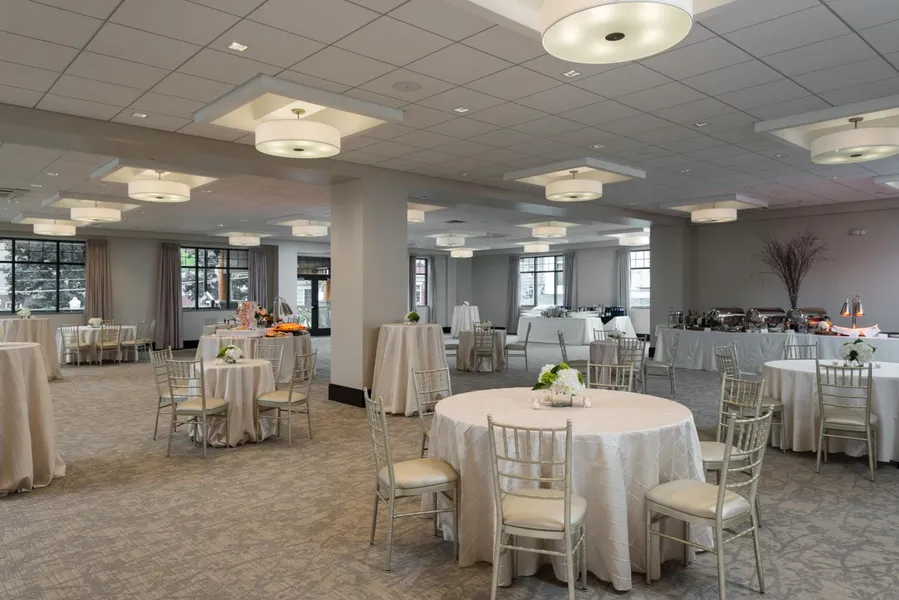 Courtyard by Marriott Lake George hotel detail image 6
