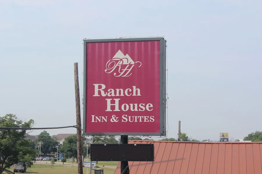 Ranch House Inn and Suites hotel detail image 6