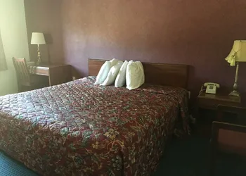 CCI Express Inn hotel thumbnail 6
