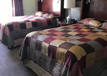 CCI Express Inn hotel thumbnail 7
