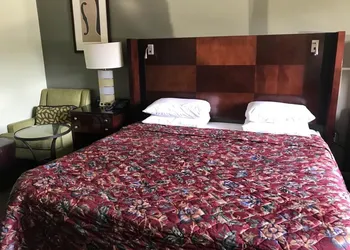 CCI Express Inn hotel thumbnail 8