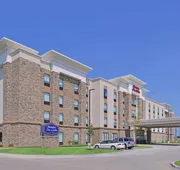 Hampton Inn & Suites Altoona-Des Moines hotel detail image 3