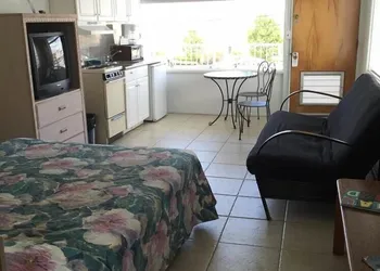 Isle of Capri Motel hotel thumbnail 5