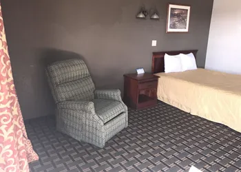 Travelodge by Wyndham Evanston hotel thumbnail 8