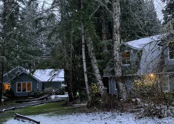 Mountain Meadows Inn hotel thumbnail 3
