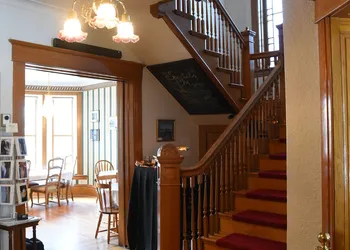 Bella's Castle hotel thumbnail 4