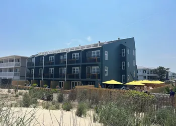 Atlantic View Hotel hotel thumbnail 2
