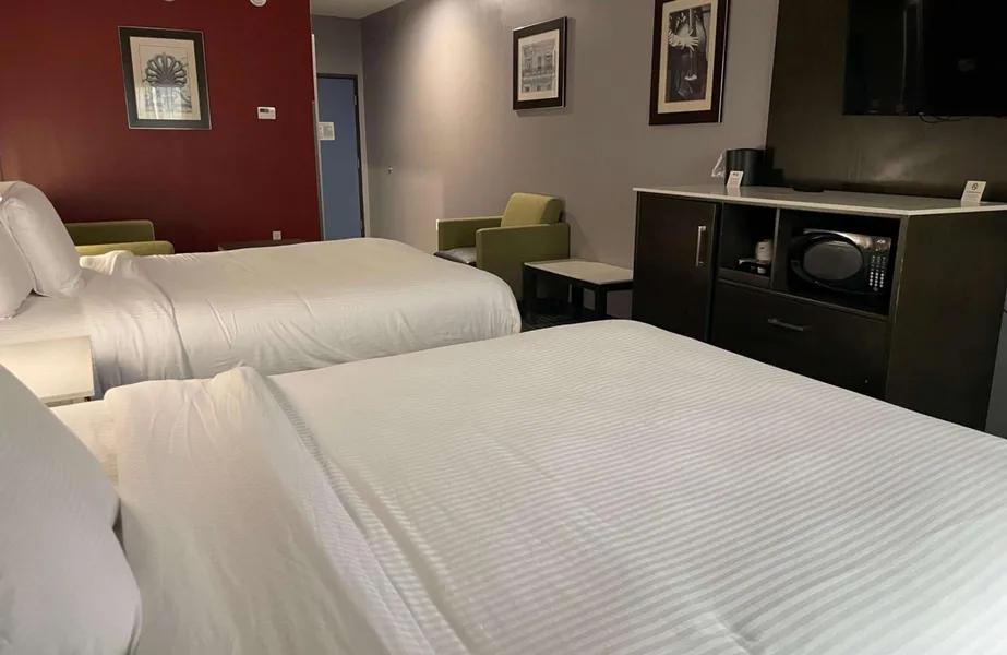 Del-Mar Airport Inn & Suites hotel detail image 2