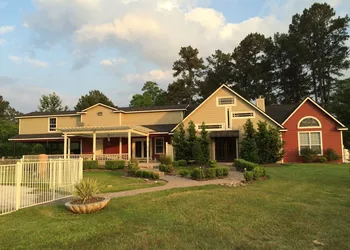 Maple Creek Bed and Breakfast hotel thumbnail 2