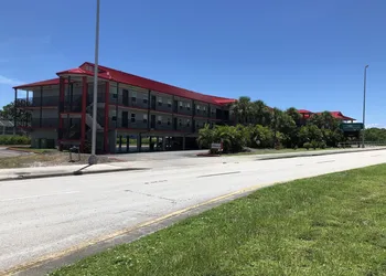Sun Coast Inn hotel thumbnail 3