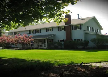 Churchill Pointe Inn hotel thumbnail 2