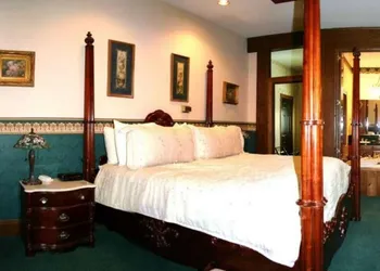 The Inn at Dresden hotel thumbnail 3