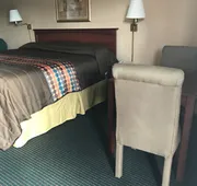 Redwood Inn hotel detail image 7