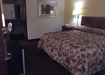 Executive Inn hotel thumbnail 7