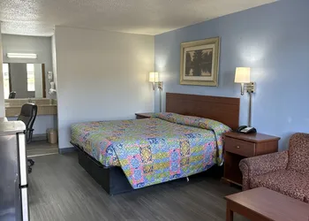 Executive Inn hotel thumbnail 8