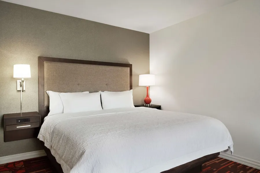 Hampton Inn & Suites St. Louis/Alton hotel detail image 6