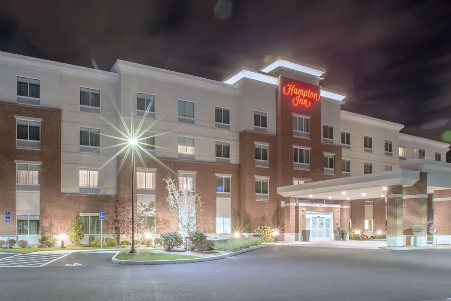 Hampton Inn by Hilton Amesbury hotel detail image 2