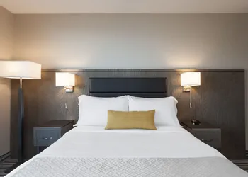 Wyndham Garden LaGuardia South hotel thumbnail 6