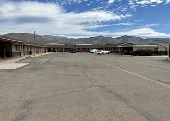 Budget Inn hotel thumbnail 3