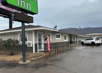 Budget Inn hotel thumbnail 6