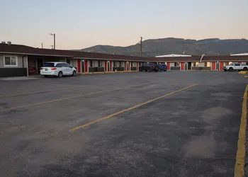 Budget Inn hotel thumbnail 6