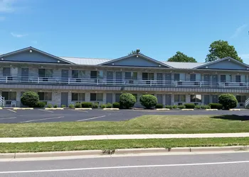 Surfside Motel hotel thumbnail 2