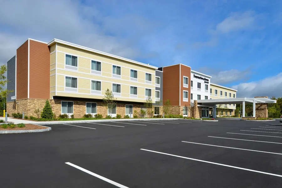 Fairfield by Marriott Inn & Suites Plymouth White Mountains hotel detail image 2