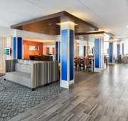 Holiday Inn Express & Suites East Peoria - Riverfront by IHG hotel detail image 3