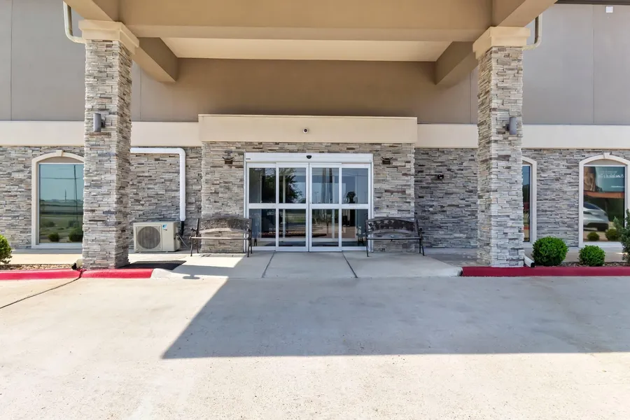 Econo Lodge hotel detail image 2