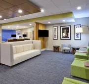 Holiday Inn Express & Suites Parkersburg East by IHG hotel detail image 3