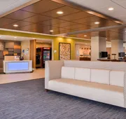 Holiday Inn Express & Suites Parkersburg East by IHG hotel detail image 4