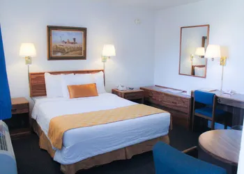 Chaparral Motor Inn hotel thumbnail 5