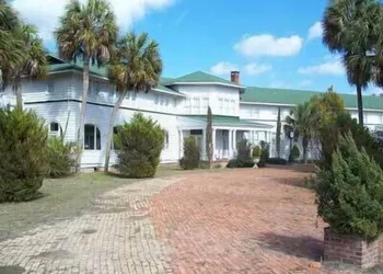 Putnam Lodge Hotel and Spa hotel thumbnail 2