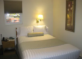 Boyne City Motel hotel thumbnail 7