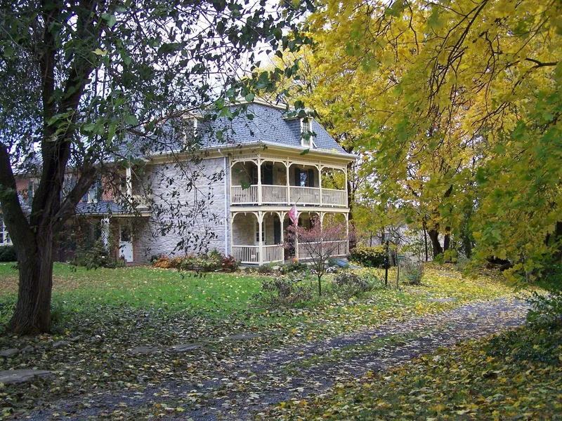 Fallen Tree Farm Bed & Breakfast hotel detail image 6
