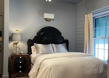 Carriage House B&B hotel thumbnail 4