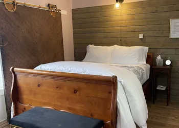 Carriage House B&B hotel thumbnail 5