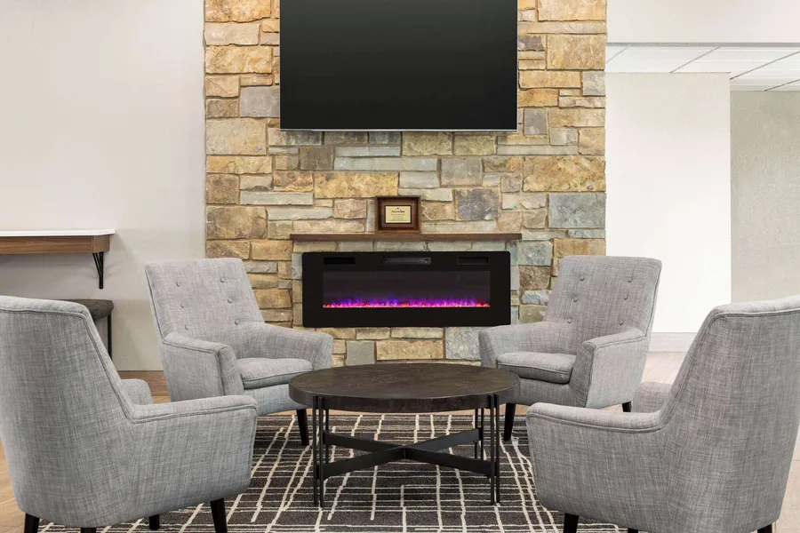 AmericInn by Wyndham La Crosse Riverfront-Conference Center hotel detail image 6