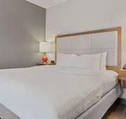 Hampton Inn & Suites Columbus Scioto Downs hotel detail image 4